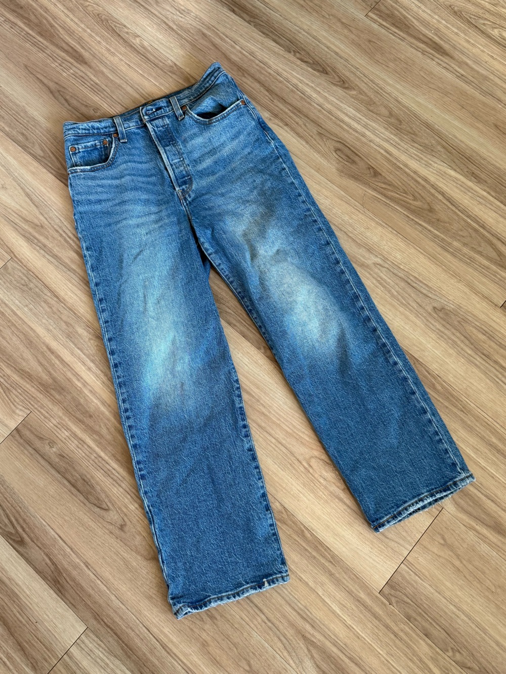 Levi's Medium Blue Straight-Leg Jeans - 28 Short
